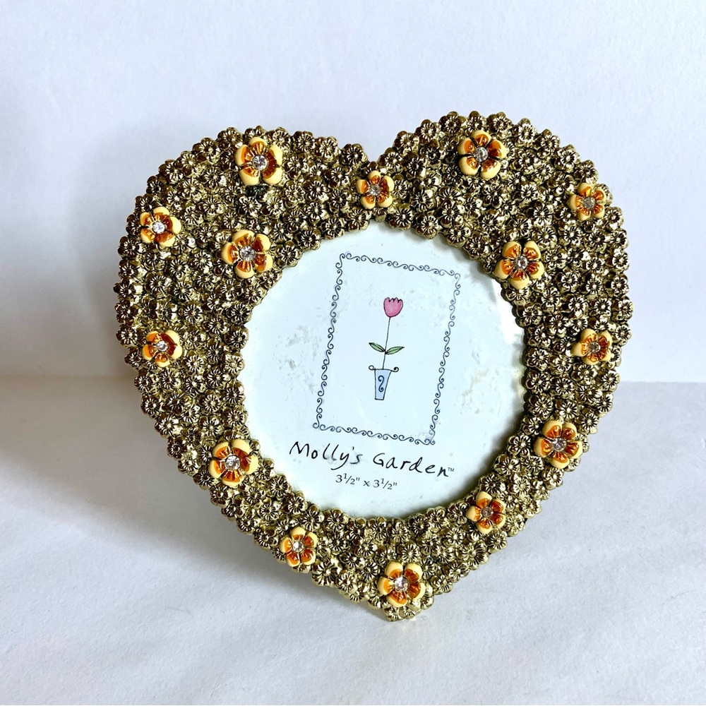 Mollys Garden Metal Floral Frame Enamel Rhinestone Heart Shape 5.5" Round Circle
